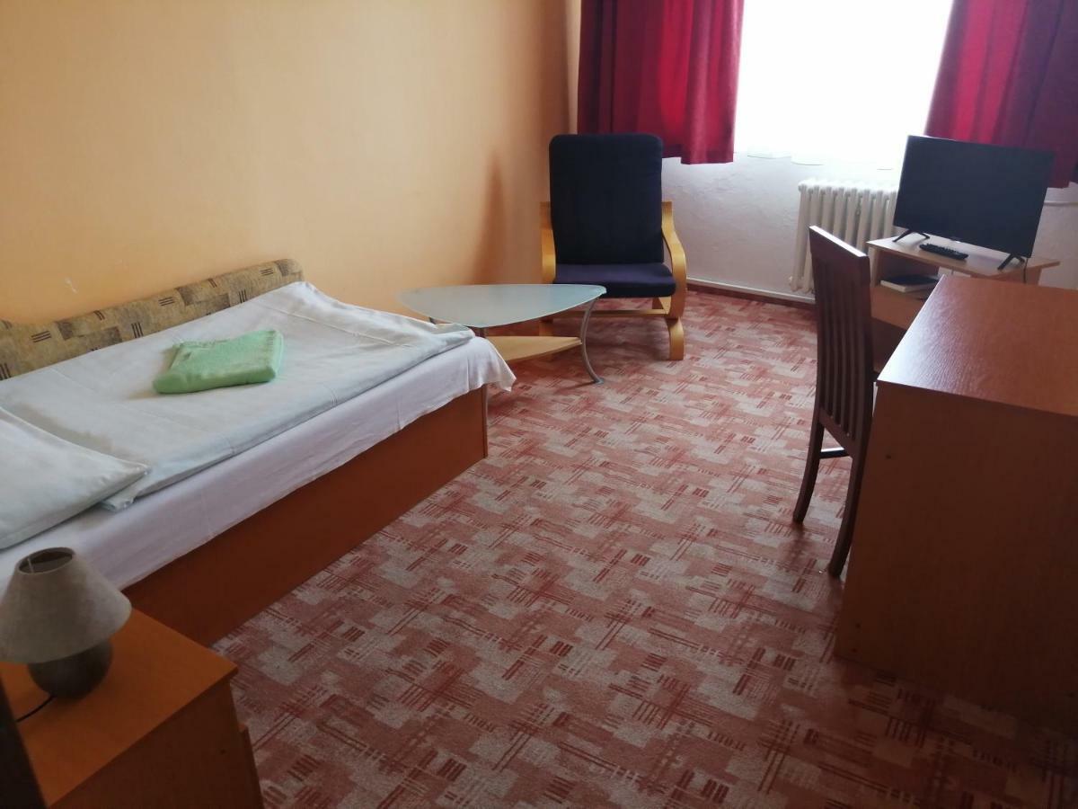 Penzion Institut Kösice Dış mekan fotoğraf